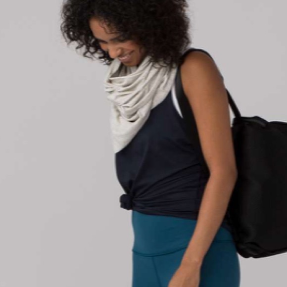 NWT HJUI LULULEMON SAGE COTTON SCARF - - One Size - Picture 2 of 8